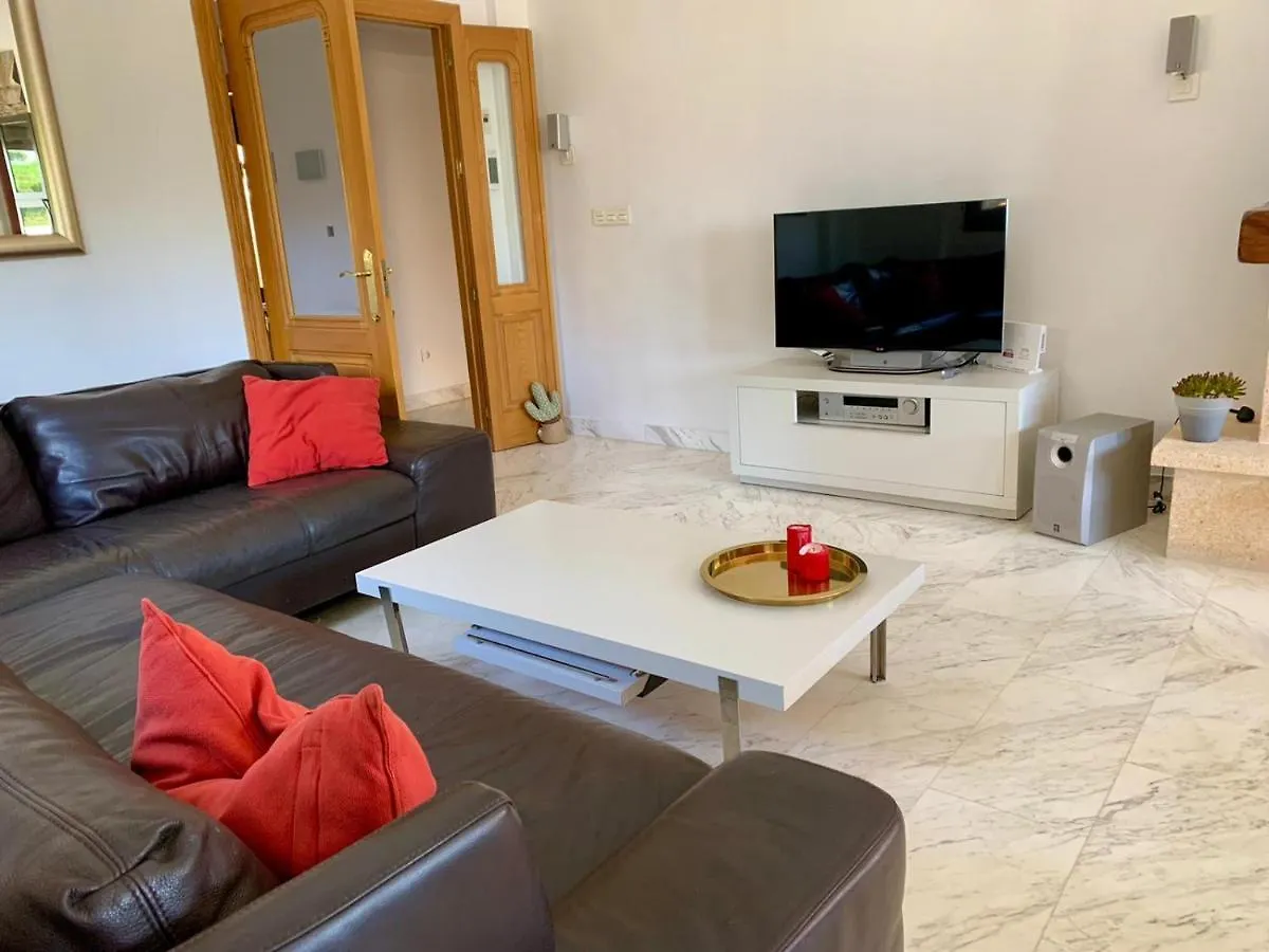 Stunning 4 Bedroom Villa With Private Pool Sitio de Calahonda