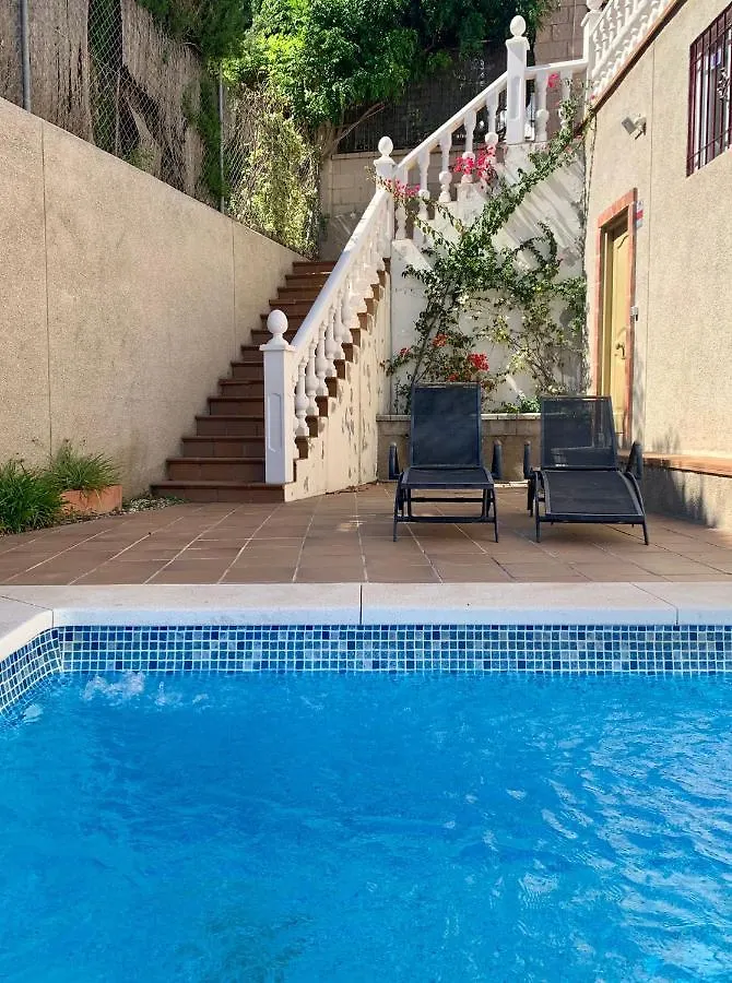 Stunning 4 Bedroom Villa With Private Pool
